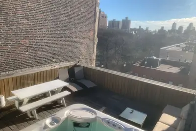Image de Loft Penthouse ensoleillé avec terrasse privée