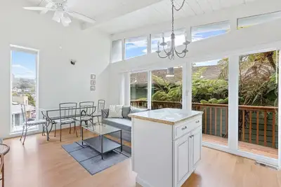 Image de Beach home à quelques pas de la plage de Rio Del Mar!