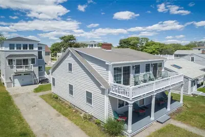 Image de Moody Beach destination familiale en face de la plage avec vue sur l'océan