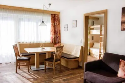 Image de Nice - appartement lumineux non fumeur dans un endroit calme et ensoleillé au bord de la forêt