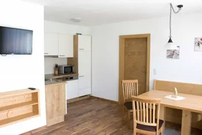 Image de Appartement avec une atmosphère chaleureuse, à la lisière de la forêt - pure détente