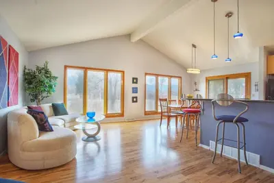 Image de Grande maison Boulder - 4 chambres, 3 salles de bain dans le sud-est de Boulder