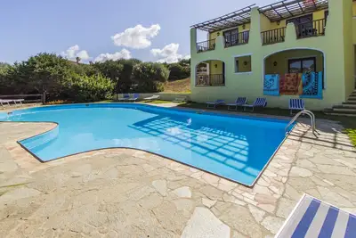 Image de Villa 4 personnes avec piscine partagée - Sea & Villas