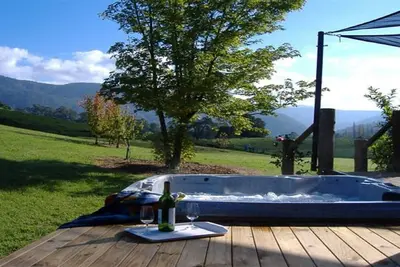 Image de Chalet Cloud Nine - retraite de luxe à Upper River!