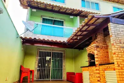 Image de Triplex House avec vue sur la mer.