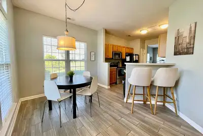 Image de Belle maison de ville, près de la ville et de l'université