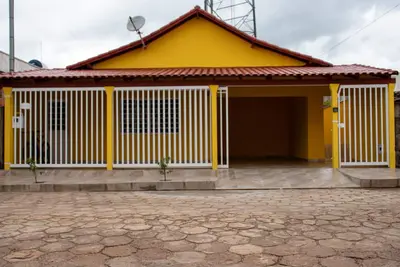 Image de Saison des maisons à St. John the Baptist Glory