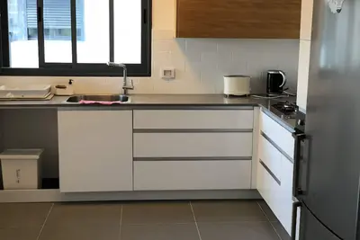 Image de 2br avec balcon dans un nouveau bâtiment