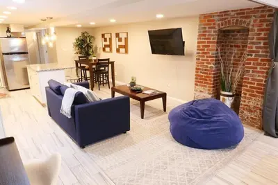 Image de Exclusive Apt in Shaw - À quelques pas des magasins / restaurants / métro