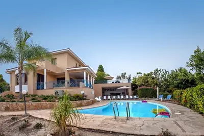 Image de Grande villa exceptionnelle, piscine privée chauffée, intimité totale