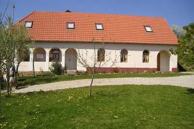 Image de Belle et grande maison de vacances à Bükkzsérc -Hongrie, à quelques minutes du parc national