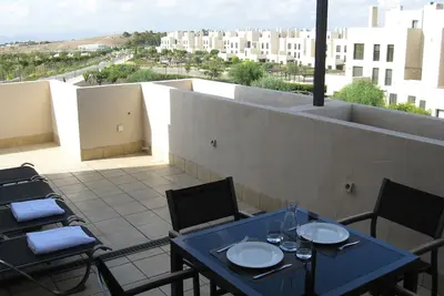 Image de Appartement de golf de luxe climatisé pour 4 personnes au premier étage et non-fumeur