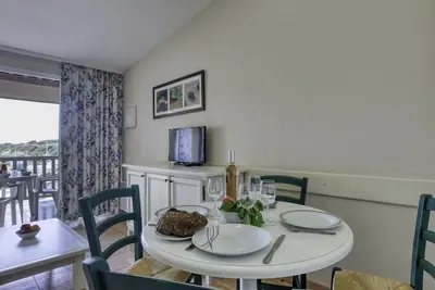 Image de Confortable appartement pour 4 personnes avec Wifi, piscine, Tv et terrasse