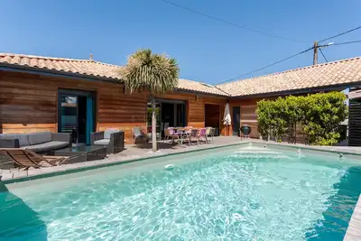 Image de Maison avec piscine privative chauffee à carcans plage, 50 m pla
