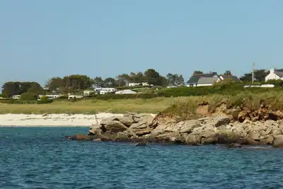 Image de En bord de mer à 100m de la plage, maison avec jardin et véranda