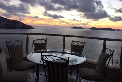 Image de Magnifique Penthouse Beachfront Acapulco