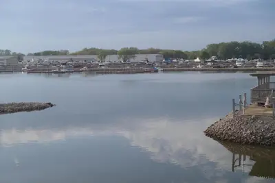 Image de #D - Nouvelle construction Waterfront w / Dock et Fabulous Deck (8 personnes)