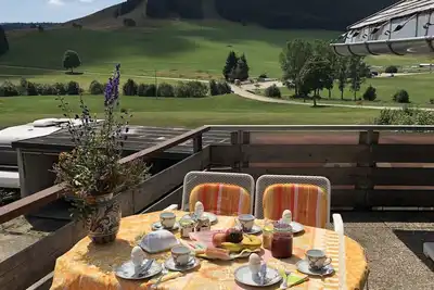 Image de Appartement pour max 4 pers Pay Tv poêle et vue