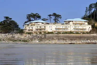 Image de Appartement ensoleillé avec magnifique vue sur Mer