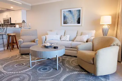 Image de Récemment rénové - Condo de luxe 5 étoiles