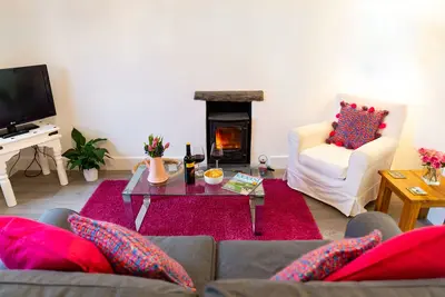 Image de Superbe appartement au rez-de-chaussée - confortable, avec parking et base de préfet St Davids.