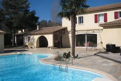 Image de Villa avec piscine, calme et repos à proximité de Fréjus, Cannes, Grasse, Draguig