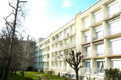 Image de C4064 - Appt T3 SITUÉ Au 3ÈME ÉTAGE De La RÉSIDENCE La Cornouaille À Concarneau