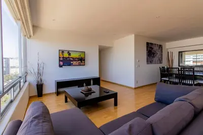 Image de 1502 - Wonderful 2br Ph Parking & 24 hrs Security @StaFe