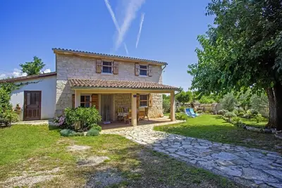 Image de Maison de vacances Zvana * jardin, terrasse, barbecue, WiFi, à 3 km de la mer