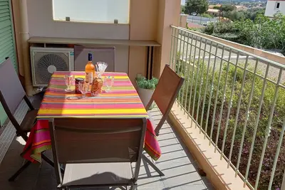 Image de Appartement T2  tout confort près centre ville et plage