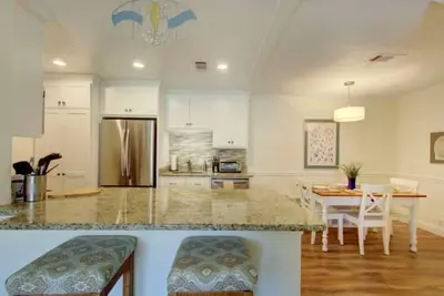 Image de Qui est prêt pour l’été?! La TeeBox sera votre spot préféré! Réservez aujourd'hui!