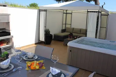 Image de \"Luz House\"  appartement charmant avec jacuzzi