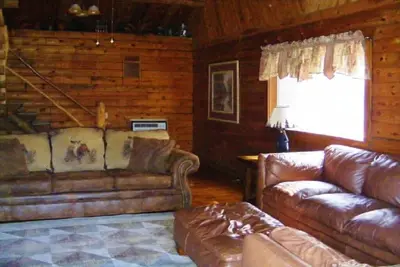 Image de Cabines sur les hauts-fonds, cabine 4. Deux miles de l'accès du lac Ouachita