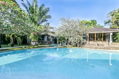 Image de Maya, luxueuse villa avec 3 chambres, jardins et piscine, près de la plage, Seminyak