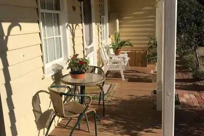 Image de Cottage de mineurs mignon près de la ville