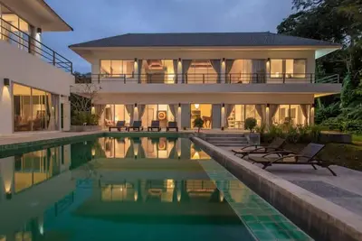 Image de Phuket Seaview Villa; marcher jusqu'à la plage