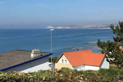 Image de Vue exceptionnelle sur la mer avec sauna, Jacuzzi. Accueille max 9 adultes