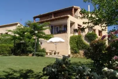 Image de Asque: Maison avec jardin