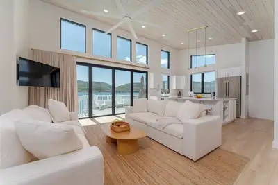 Image de Maison au bord du lac