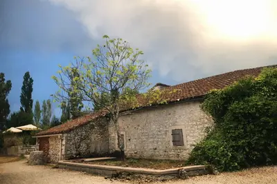 Image de Belle ferme en pierre 4 chambres dans la campagne française