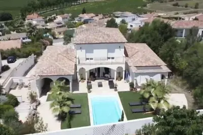 Image de Villa Au Calme Clim Piscine PRÈS Des Plages Et Du Lac