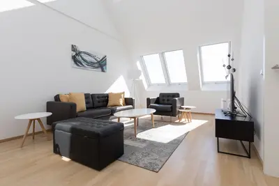 Image de Penthouse en duplex moderne très proche de l'opéra et de Karlskirsche # 1 sur 10