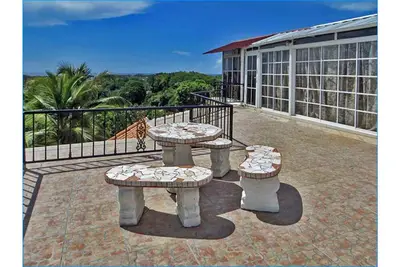 Image de Penthouse de 2 étages avec une vue imprenable à proximité de la ville et de la plage