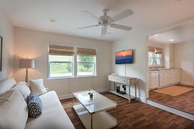 Image de Mignon petit bungalow près de la ville avec toutes les commodités que vous pourriez demander