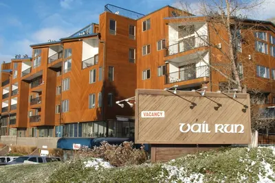 Image de Venez skier Vail WiFi gratuit, parking, café, salle de gym et navette