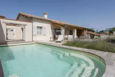 Image de Villa Castelnau - climatisation & Piscine chauffée, perchée dans le Domaine – Xvi