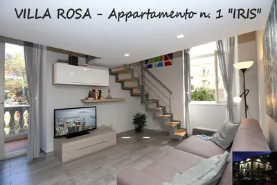 Image de Villa Rosa - Appartement n. 1 \"Iris\" (4 lits)