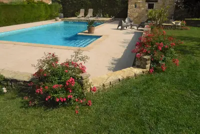 Image de Gite l'Atelier avec piscine et wifi inclus