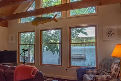 Image de Lakeside Cottage - Davis Pond, Guilford, Me - Région du lac Moosehead