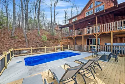 4 Br, 3. 5 Cabine de bain avec salle de jeux et bain à remous ~ Tout Nouveau en 2019! ~ 12 personnes
